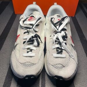 Men’s Nike Sacai Vapourwaffle Fuchsia Game Royal